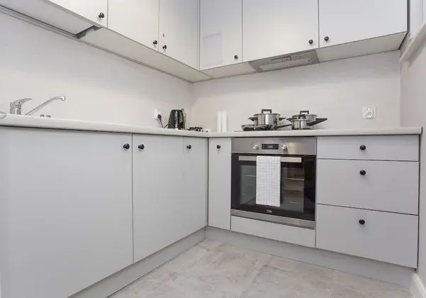 Central Rental Apartament - Broniewskiego 15 - Mutfak
