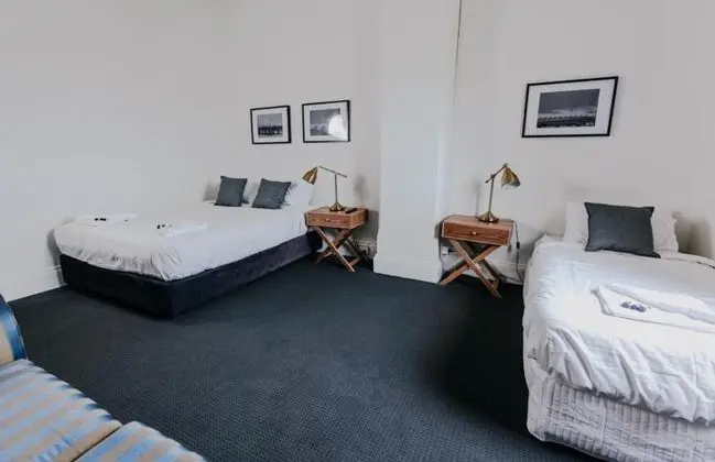 Central Hotel Stroud - Oda