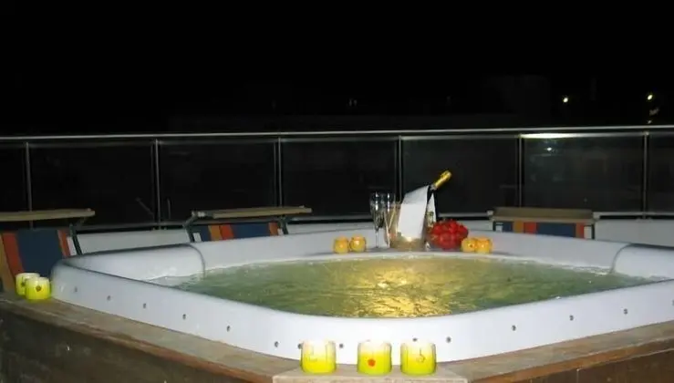 Hotel Centrale Jesolo - Havuz