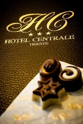 Hotel Centrale Trieste - Lobi