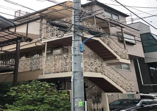 Centrally Located Deluxe Furnished.1