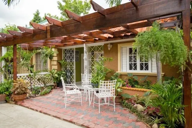 Centrally Located Guest Apartments II