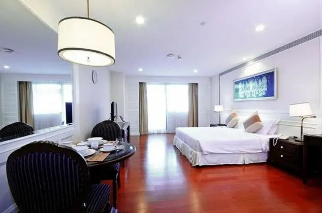 Centre Point Silom