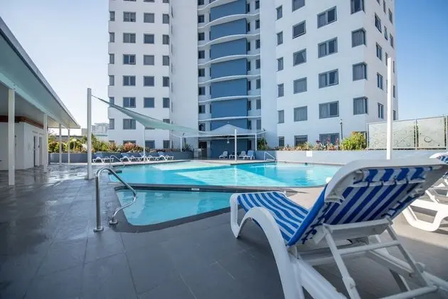 Centrepoint Holiday Apartments - Havuz