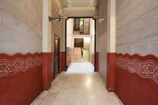 Centric Apartment Universitat - Dış Mekan