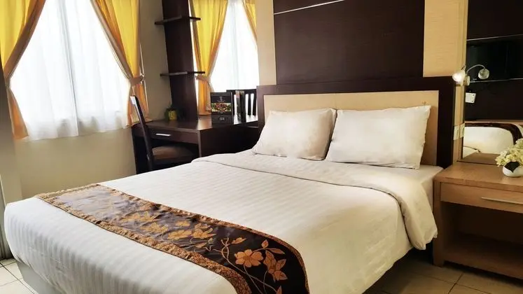 Centro City Service Apartment