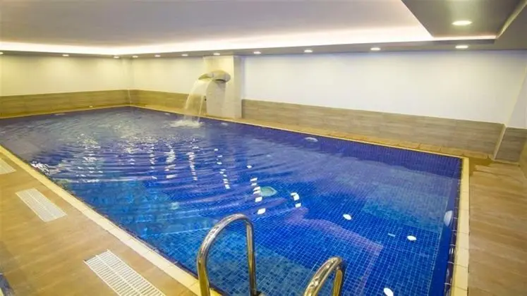 Centrum Business Hotel - Havuz