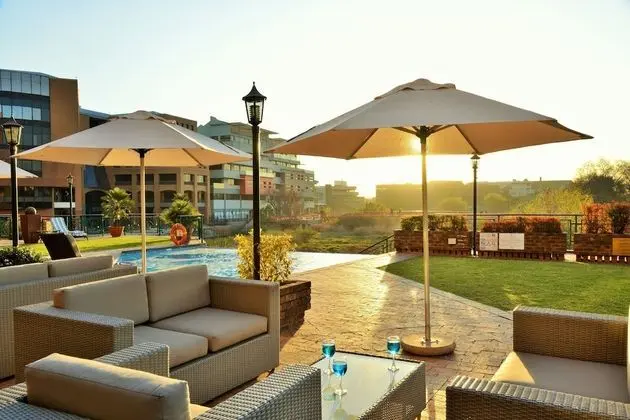 The Centurion Hotel - Havuz