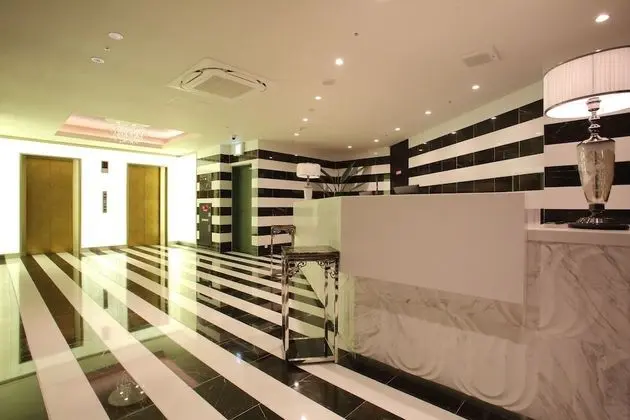 Centurion Hotel Grand Kobe Station - Lobi