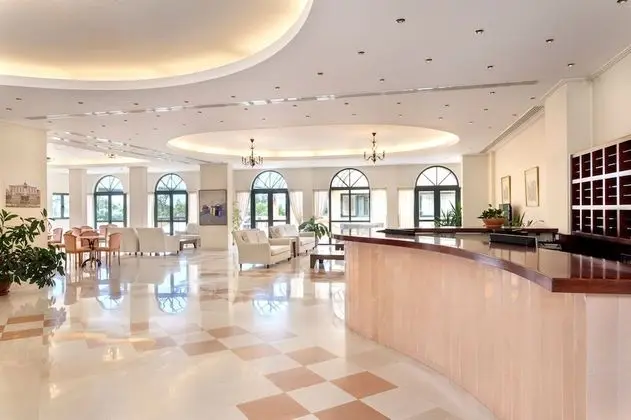 Century Resort - Lobi
