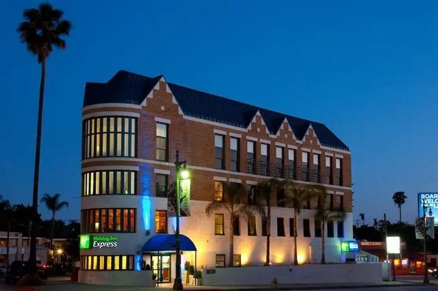 Century Park Hotel - 1