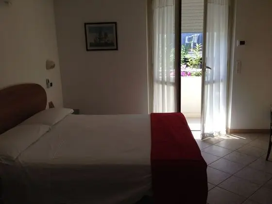 Hotel Cerrano - Oda
