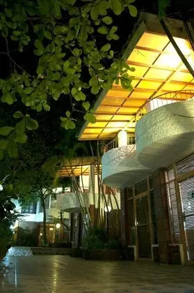 Hotel Cesar - Restaurante Bruciato - Dış Mekan