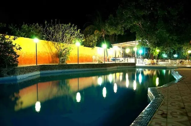 Hotel Cesar - Restaurante Bruciato - Havuz