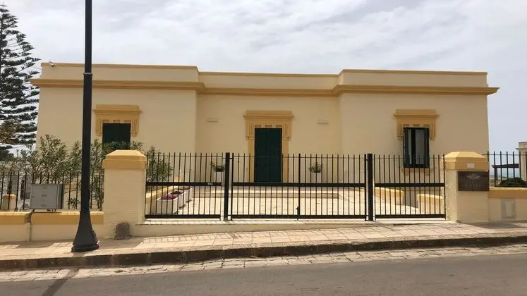 VILLA CESAREA DIMORA DI CHARME - Dış Mekan