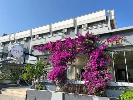 Çeşme Life Otel