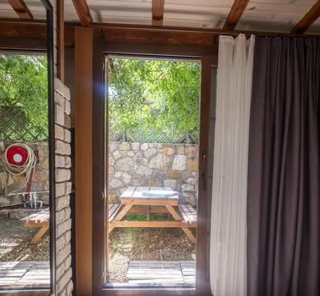 Çeşmekeş Otel