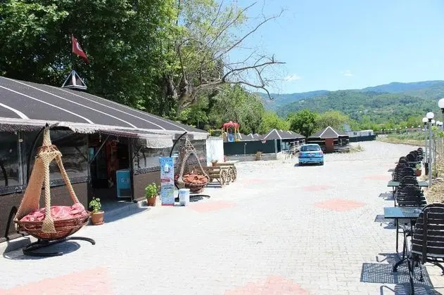 Cesmi Cakraz - Glamping - Havuz