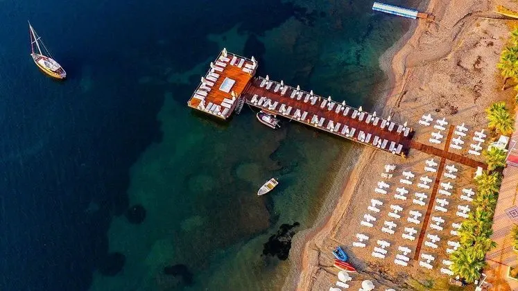 Cettia Beach Resort - 4