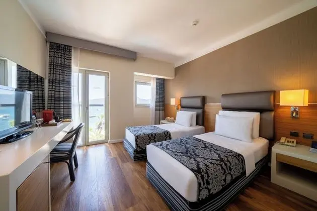 Cettia Beach Resort - 4