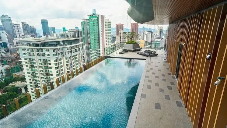 Ceylonz Starlight Suites Bukit Bintang - Havuz