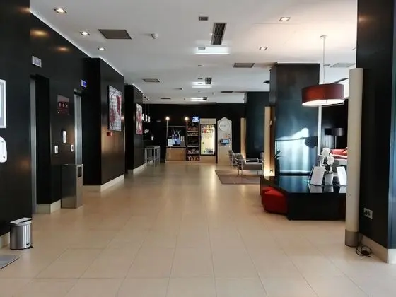 Hotel CH Bucharest - Lobi