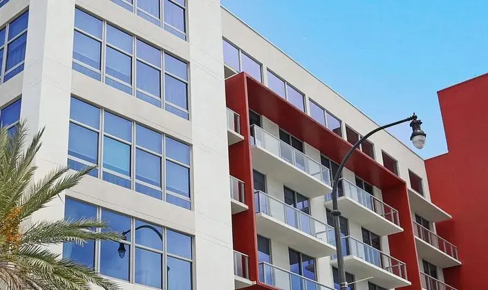 CH Luxury Condos & Studios On The Beach - Dış Mekan