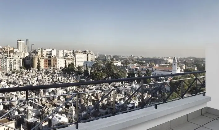 CH Recoleta Suites