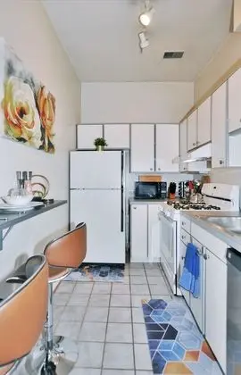 CH6 Beautiful Fully Furnished 2BR King Beds - Mutfak