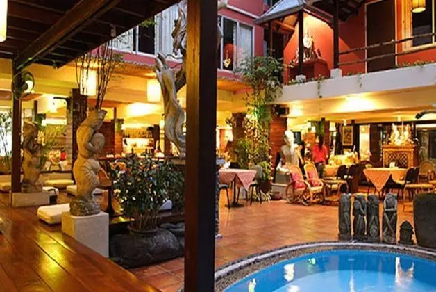 Villa Cha Cha Banglumphu - Havuz