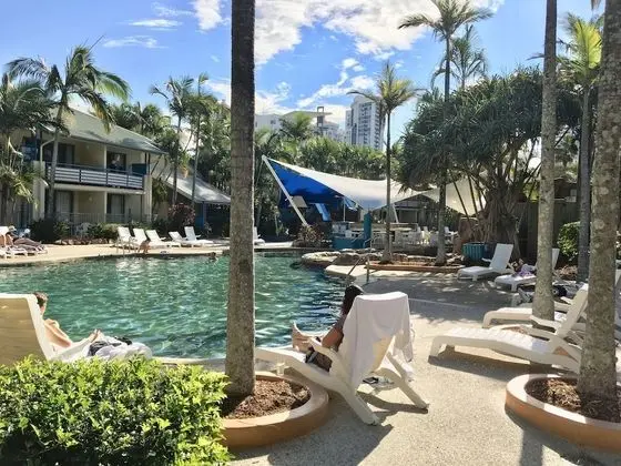 CHA Private Apts Diamond Beach - Havuz
