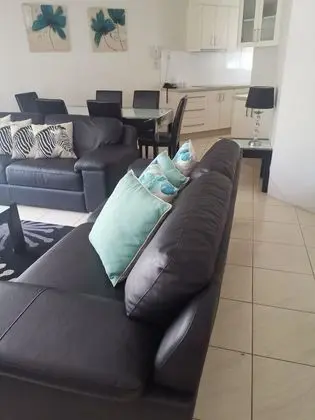 CHA Private Apts Markham - İç Mekan