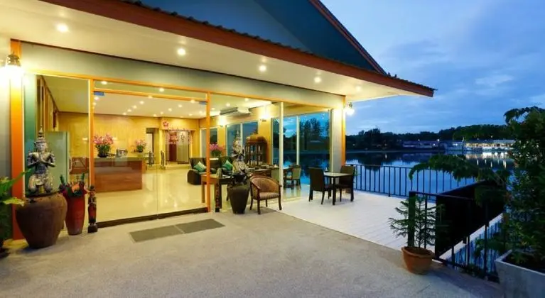 Chabana Resort