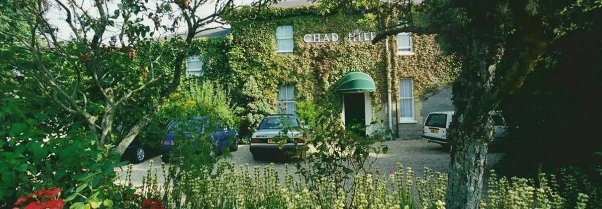 Chad Hill Hotel