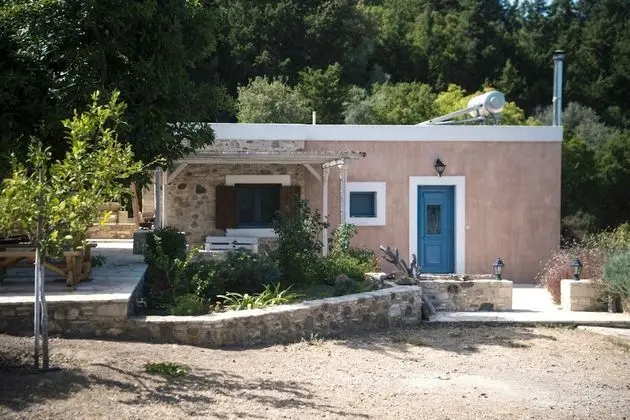 Chaihoutes stone House into Olive farm in Zia - Dış Mekan