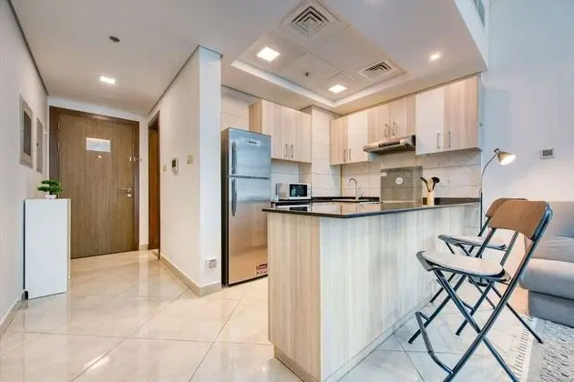 Chaima Elegantly Furnished Brand New With Balcony - Oda Düzeni