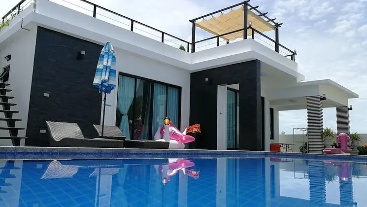 @CHAIN Pool Villa
