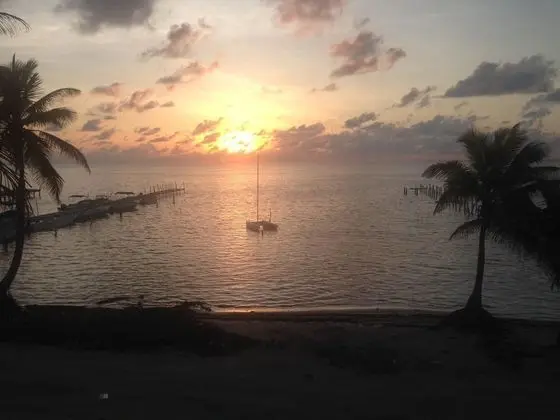 Chai's Beach House - Plaj