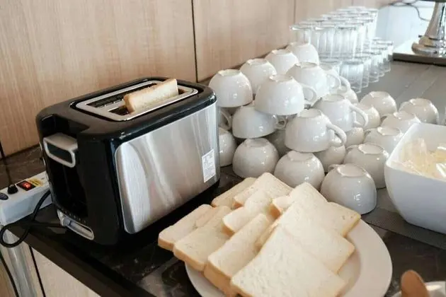 Chaisaeng Villa Hotel - Yerinde Yemek