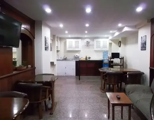 Chaiyapoon Inn - Yerinde Yemek