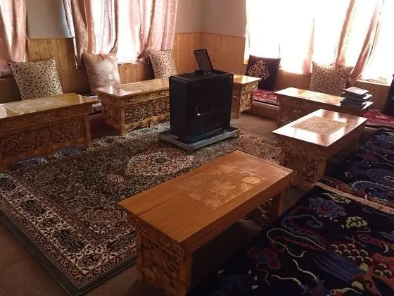 Chakshi Guest House - Lobi