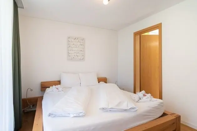 Chalet Apartments Iseltwald