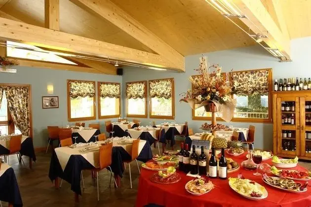 Hotel Chalet Casa Cesana - Yerinde Yemek