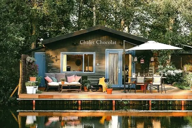 Chalet Chocolat in Geel in Quiet Location by the Water - Öne Çıkan Resim