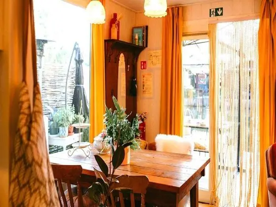 Chalet Chocolat in Geel in Quiet Location by the Water - Yerinde Yemek