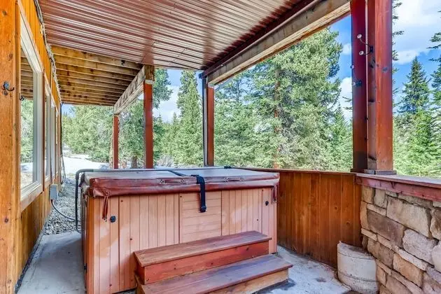 Chalet Elevation - Havuz