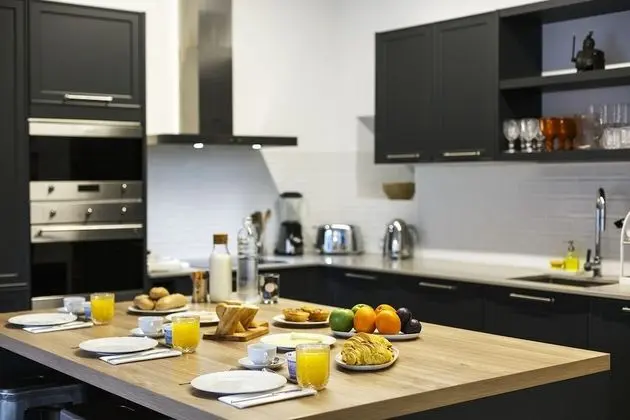 Chalet Estoril Luxury Apartments - Mutfak