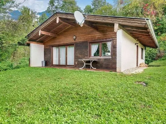 Chalet in Iselsberg-stronach With Fireplace, Garden, Parking - Öne Çıkan Resim