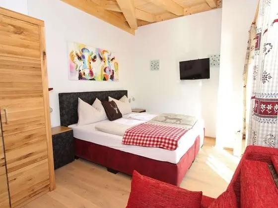 Chalet in Kaprun with Hot Tub, Sauna, Balcony, Terrace - Oda
