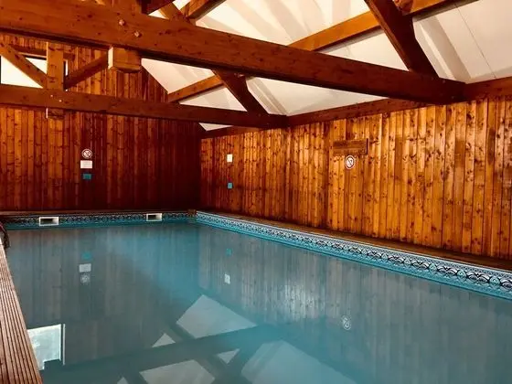Chalet les Blancs - Havuz
